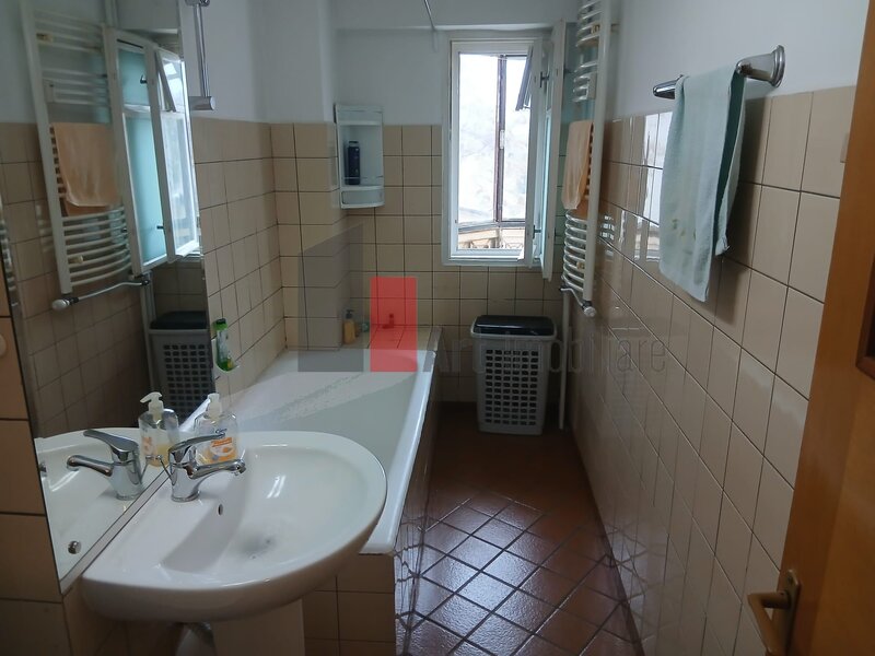 Decebal Inchiriere 3 Camere